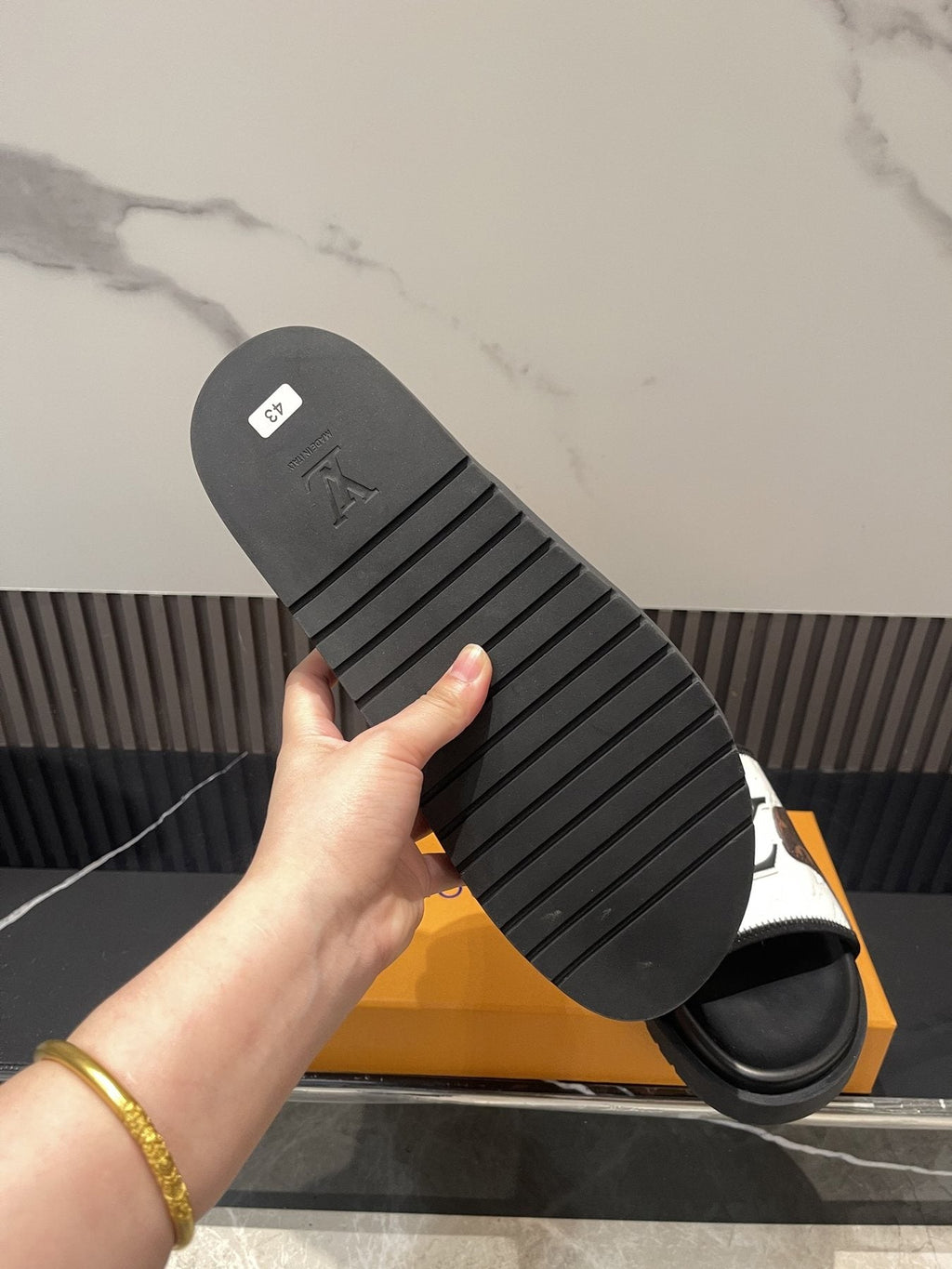 Louis Vuitton Brown Patterned Slide Sandals — detail