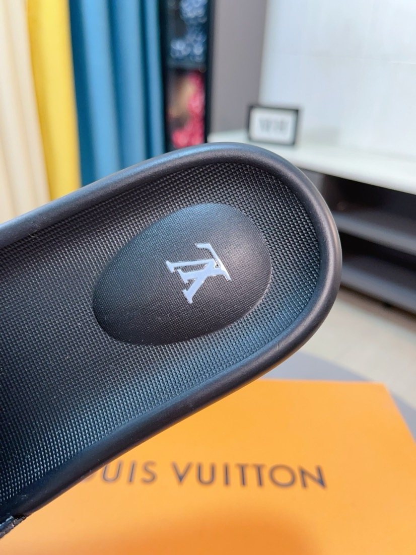 Louis Vuitton Black Men's Slide Sandals — detail