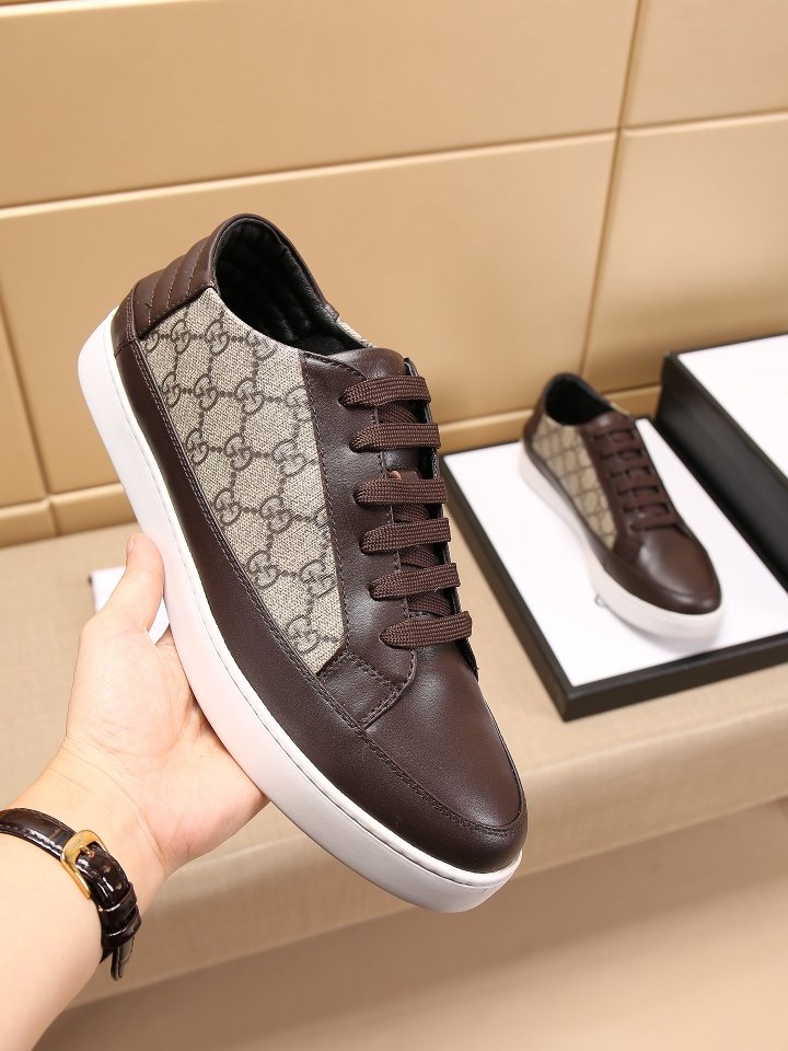 Gucci Monogram Panel Low-Top Sneakers — model
