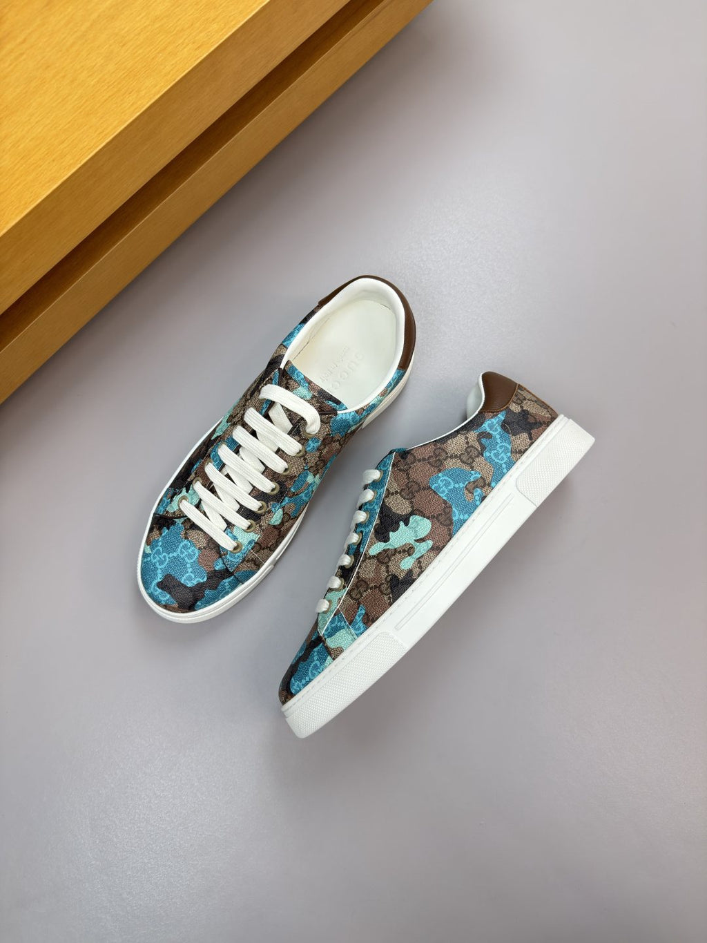 Gucci Turquoise Patterned Low-Top Sneakers — side