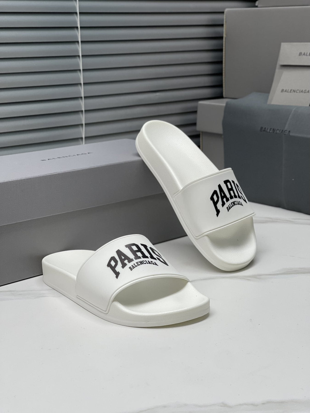 Balenciaga Contrast Lettered Slide Sandals — front