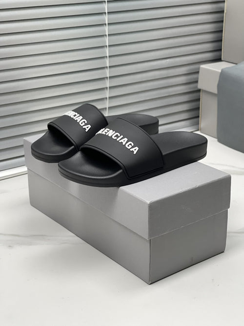 Balenciaga Logo Slide Sandals — front
