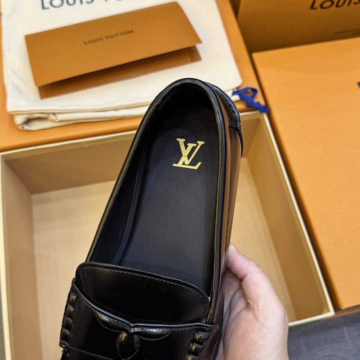 Louis Vuitton Croisette Black Loafers — model