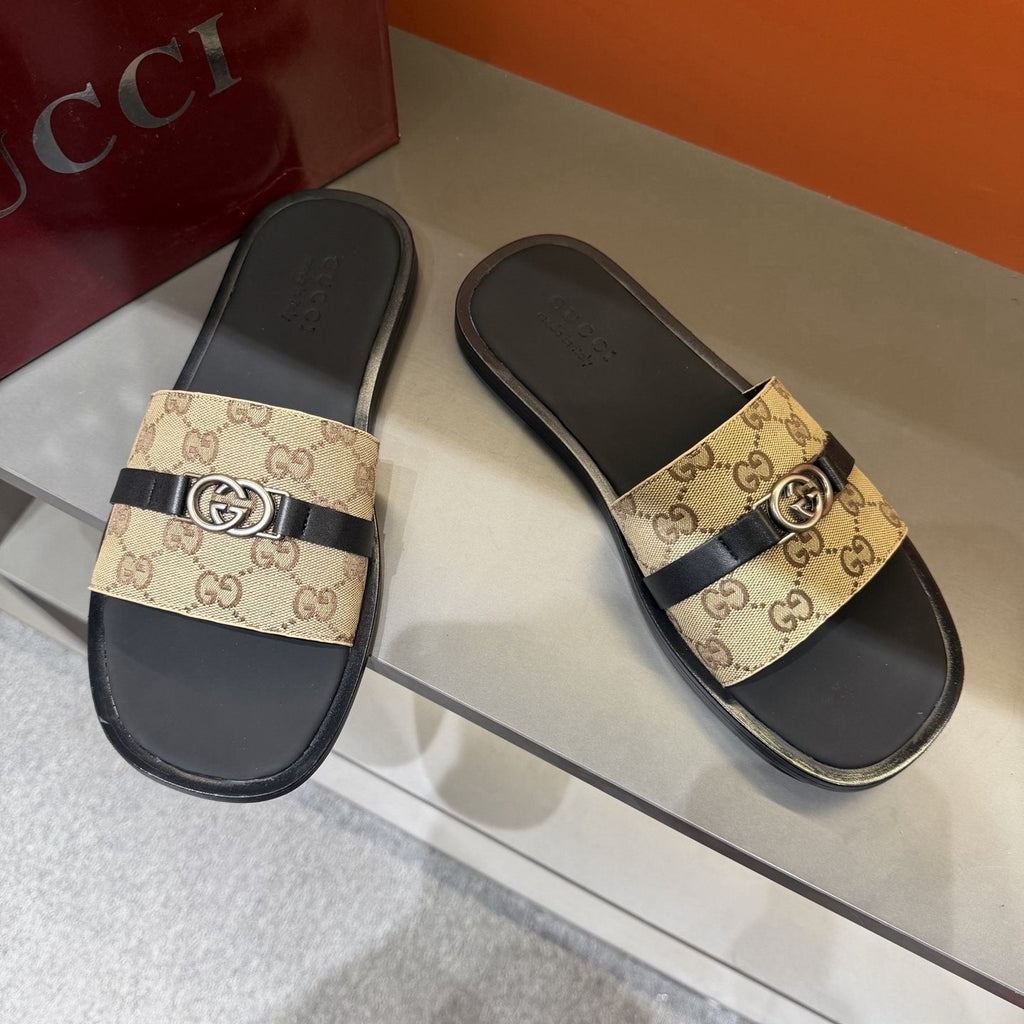Gucci Patterned Strap Slide Sandals — front