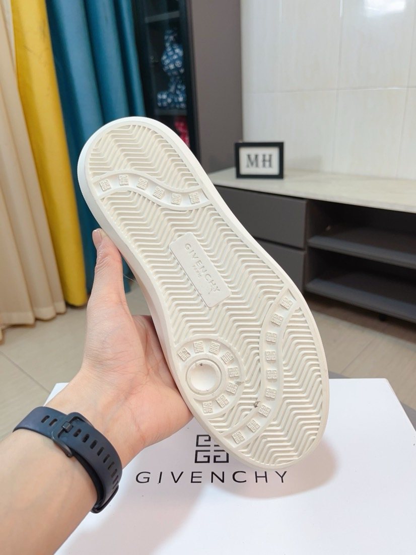 Givenchy Contrast Panel Low-Top Sneakers — back