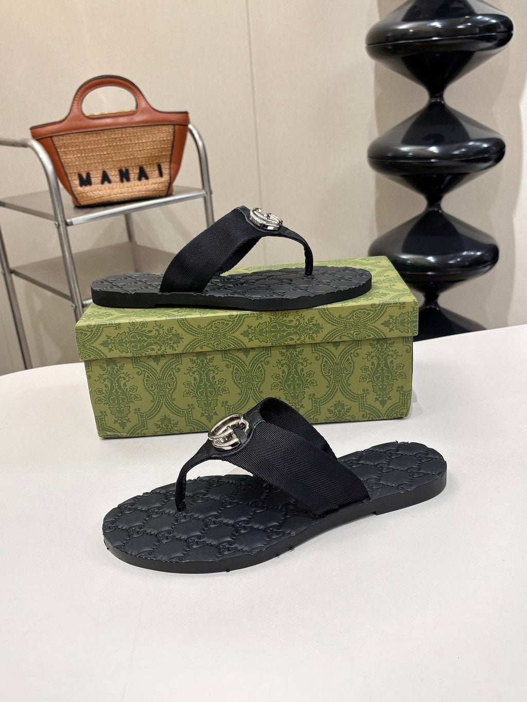 Gucci Green and Red Striped Thong Sandals — front