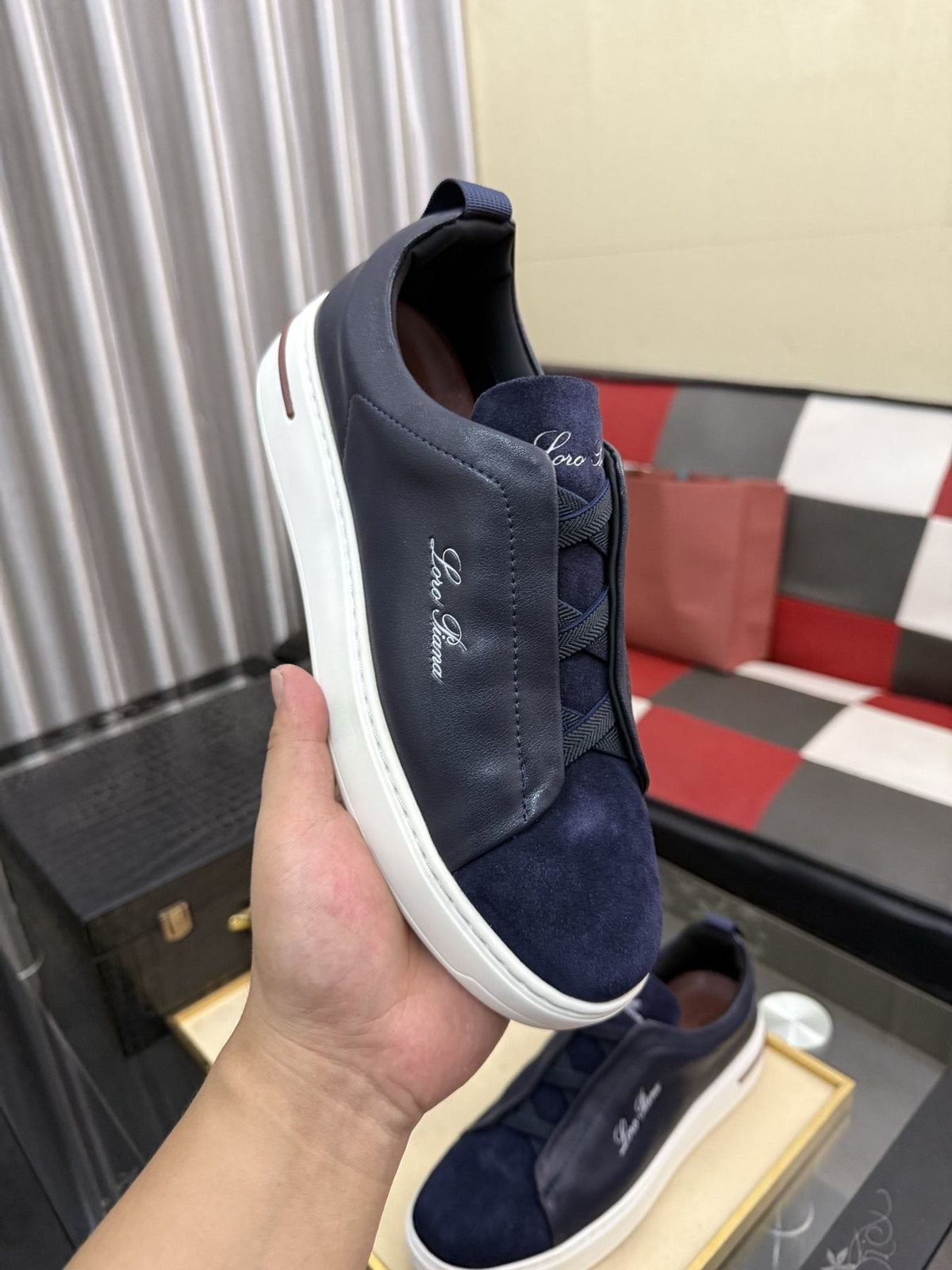 微商相册测试鞋子-Loro Piana Logo Slip-On Sneakers — front